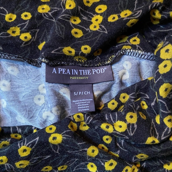 NWOT a pea in the pod cowl neck - Picture 3 of 3